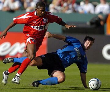A pesar de su corta carrera el jugador jamaiquino logró jugar para el Rubin Kazan por tres temporadas donde se retiró en 2008. Con la selección sólo disputó 19 encuentros y anotó 1 gol.