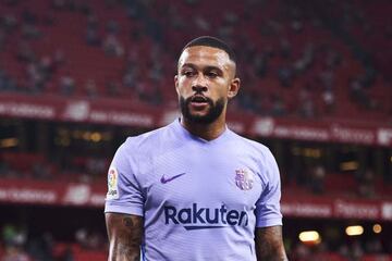 Memphis Depay frente al Athletic Club de Bilbao en San Mamés