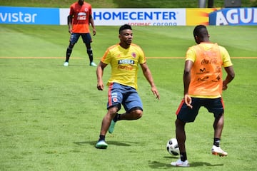 La Selección Colombia trabaja en la Sede de la Federación Colombiana de Fútbol en Bogotá con el grupo casi completo. Fabra, Borja, Mateus, Lerma y compañía se alistan para el partido de despedida, el viaje a Italia y el Mundial.