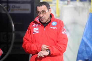 Napoli boss Sarri fumes at 'totally false' Juventus meeting report