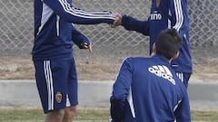 Postiga no puede jugar y Aranda tiene molestias