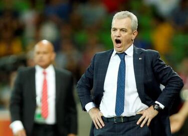 Aguirre replaces Cúper as Egypt coach despite Henry talks