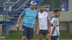 Siboldi en su tercer entrenamiento con Cruz Azul.