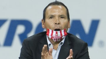 'Profe' Cruz: “Chivas nos ha superado de principio a fin”