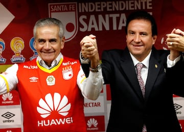 El uruguayo reemplaza a Costas en el banco cardenal.