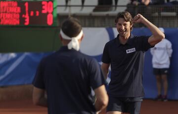 Joaquín y Ferrero celebran un punto. 