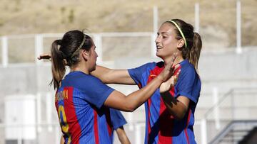 Alexia Putellas celebra el 0-2 con Mariona Caldentey. 