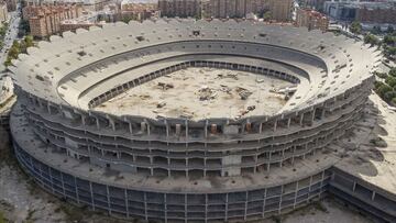 Obras del futuro estadio del Valencia. 