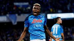 Soccer Football - Serie A - Napoli v AS Roma - Stadio Diego Armando Maradona, Naples, Italy - January 29, 2023 Napoli's Victor Osimhen celebrates scoring their first goal REUTERS/Ciro De Luca     TPX IMAGES OF THE DAY