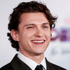 La transformación física de Tom Holland a sus 29 años después de superar su adicción al alcohol