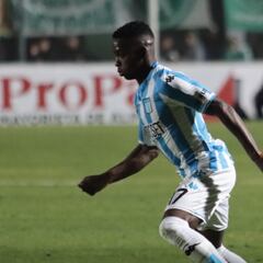 Con Carbonero y Cardona, Racing empata ante Sarmiento