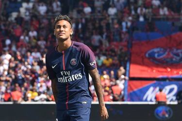 Barça won't sanction Neymar transfer until PSG pay €222m