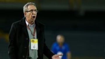 El técnico de Santa Fe asume un partido intenso ante Independiente en Bogotá.
