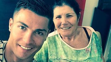 Cristiano aparece en las redes sociales: "Comida con mamá"