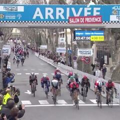 Bauhaus gana, Sosa se corona y cabalgada sin premio para Mas