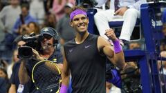 Rafa Nadal cierra el pu&ntilde;o tras su triunfo sobre Berrettini.