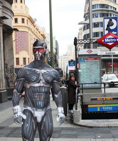 Prophet recorre el centro de Madrid para promocionar Crysis 3
