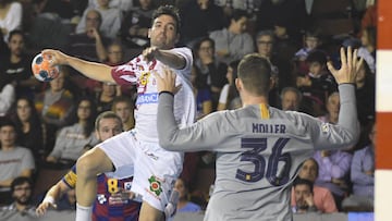 Imagen de un partido de Liga ASOBAL entre Ademar Le&oacute;n y F.C. Barcelona.
 