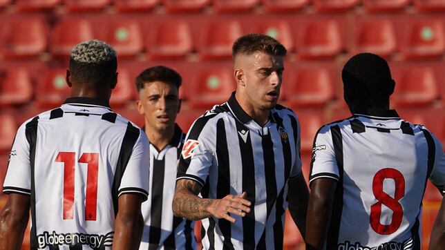 Douglas pone la rúbrica a la ilusionante pretemporada del Castellón