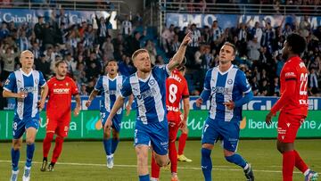 Carlos Vicente celebra un gol.