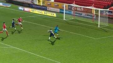 Las 3 notables atajadas con que Vigouroux empezó el 2017