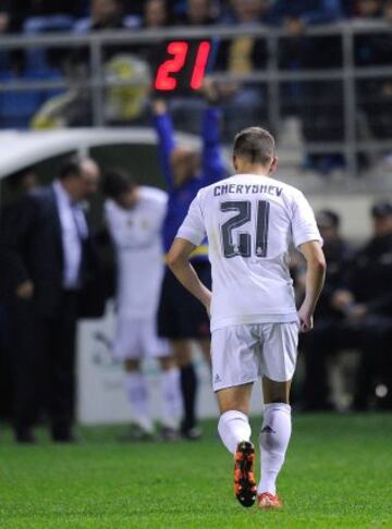 Denis Cheryshev en el momento del cambio en el primer minuto de la segunda parte 