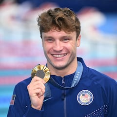 Bobby Finke logra el único oro individual masculino para EE.UU en natación en París 2024