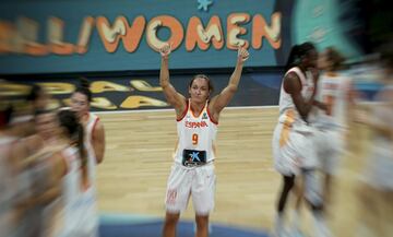 El Mundial de baloncesto femenino se jugó este año en Tenerife, y la Selección Española consiguió la medalla de bronce.
 