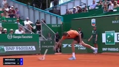 Medvedev breaks racket in furious rage after double bagel