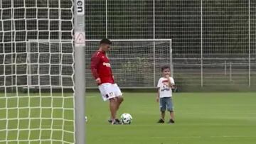 El emotivo trabajo de Charles: "Vamos Príncipe, tu puedes"