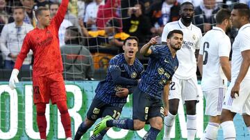 SAN FRANCISCO, CALIFORNIA - JULY 26: Henry Mart�n #21 of Club America celebrates scoring a goal past goalkeeper Andriy Lunin #13 of Real Madrid with Alejandro Zendejas #17 in the first half during the Soccer Champions Tour 22 a pre-season friendly game at Oracle Park on July 26, 2022 in San Francisco, California.   Thearon W. Henderson/Getty Images/AFP
== FOR NEWSPAPERS, INTERNET, TELCOS & TELEVISION USE ONLY ==