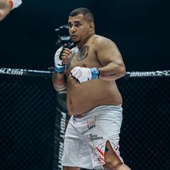 ‘Krikri’ se une a WAR IV para enfrentar a Ricco Rodríguez