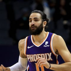 Ricky Rubio, lesionado en el partido ante los Lakers