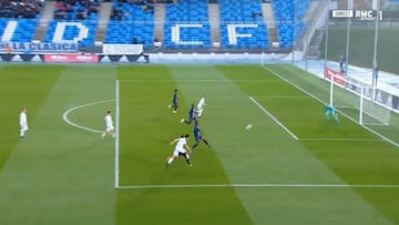 Madridismo en vena: el golazo de traca del gigante Pedro para remontar el 1-3 del PSG