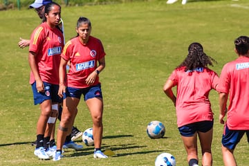 La Selección Colombia Femenina realizó su última practica en la sede de Deportivo Cali antes de su debut en Copa América frente a Paraguay en el Pascual Guerrero