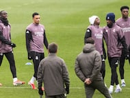 Mendy, Trent, Vinicius, Camavinga y Tchouameni, en el último entrenamiento previo al Valencia-Real Madrid.