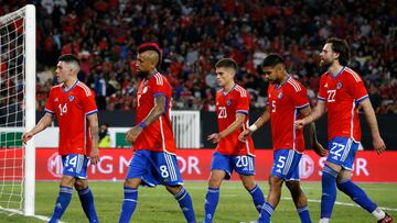 El equipo de Chile es fotografiado durante el partido amistoso contra Paraguay disputado en el estadio Monumental de Santiago, Chile.