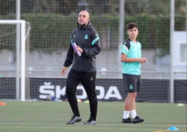 "No me gustan las cazas de brujas gratuitas en el Espanyol"