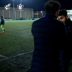 El micro pilló la frase del entrenador del Cornellà a Simeone tras eliminarlo de la Copa