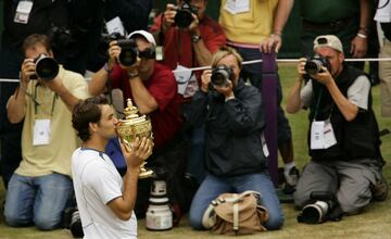 Ganó a Andy Roddick por 6-2, 7-6 y 6-4. 