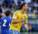 Un doblete de Ibrahimovic mantiene con vida a Suecia