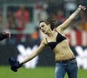 Una espontánea en el partido Bayern Munich-Friburgo