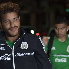 Jonathan Dos Santos causa baja de la Selección Mexicana