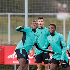 Nico Williams, listo ante el Espanyol