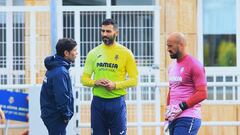 15/02/24 VILLARREAL CF ENTRENAMIENTO 
MARCELINO CON ALBIOL Y REINA