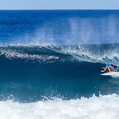 Dos surfistas vascas, en posiciones de ascenso a la máxima división mundial a falta de una prueba