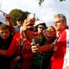 Ferrari se postula para dar motores a Red Bull en 2016