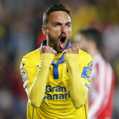 Tenerife y Las Palmas quieren un derbi veraniego a partido único