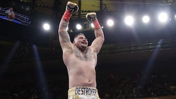 Andy Ruiz fue operado de la rodilla, pero pelearía en diciembre