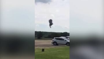 Un dirigible se estrella al lado del campo del US Open